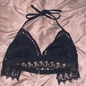 Black bikini top